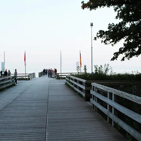 In Boltenhagen In Strandnaehe * Redewisch